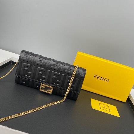 Fendi 621666 19x10.5x3.5cm zy1