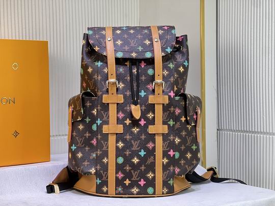 Christopher M25240 38x44x12.5cm ss1