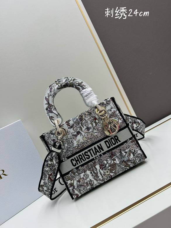 Dior M8002 24x20x11cm jj1