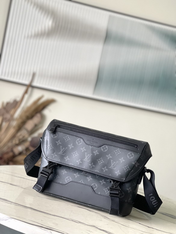 Voyager M25121 33x22.5x11cm gf1