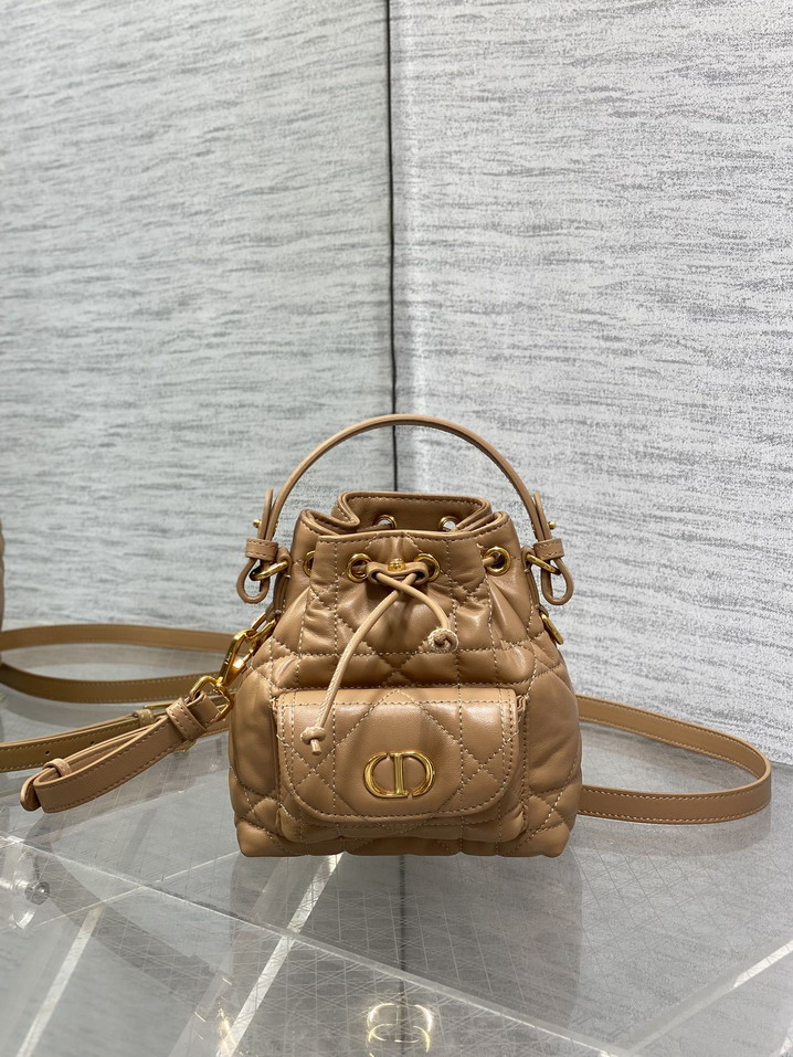 Dior Caro 6606 14x7x15cm yz3