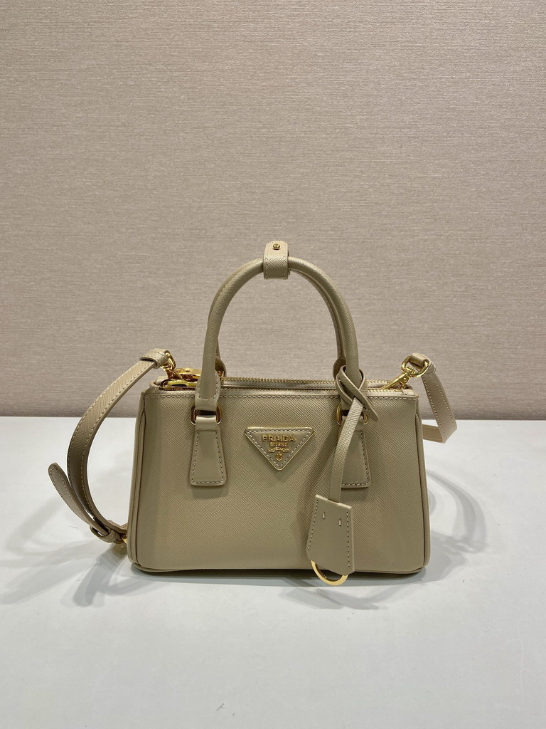 Prada 1BA916 21x12.5x8.5cm AP1