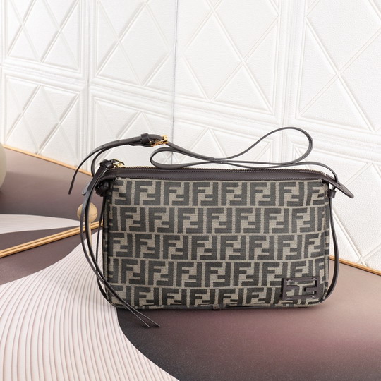 Fendi 07718 34.5x4.5x20cm ss