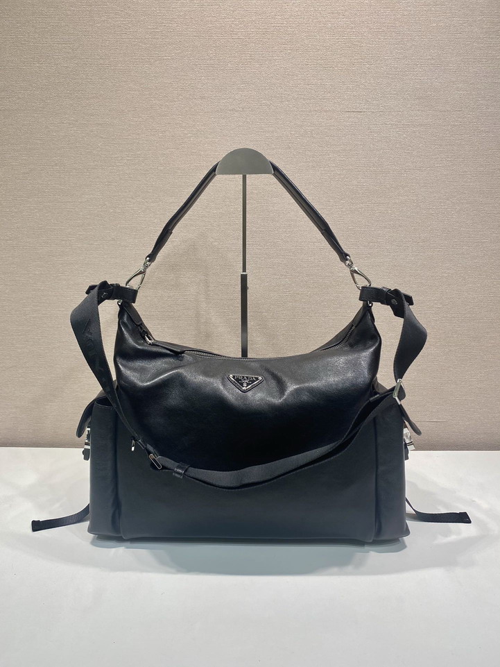 Prada Explore 2VH204 43x29.5x15cm AP1