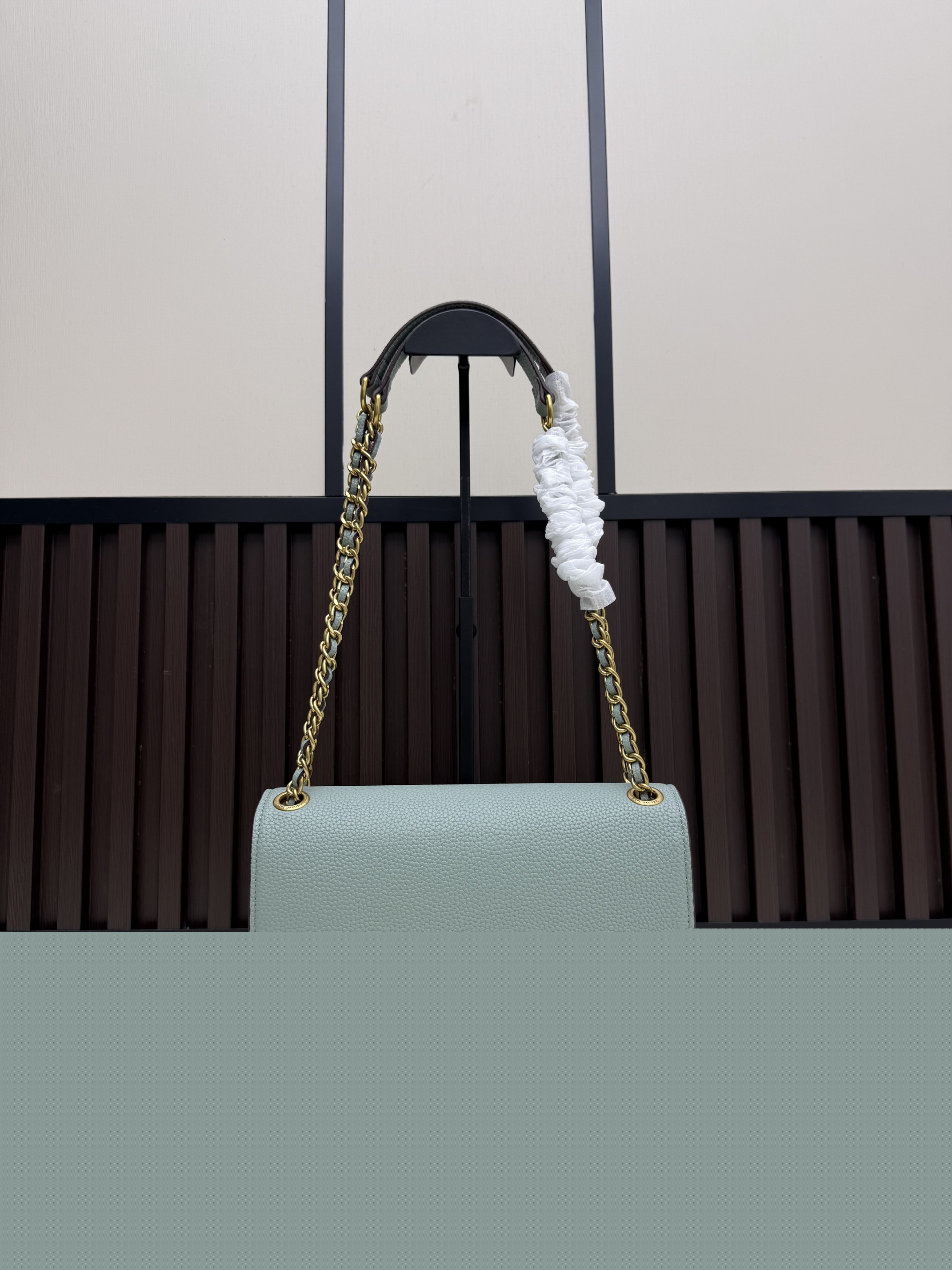 Marc Jacobs 008942 24x7x17cm jj2