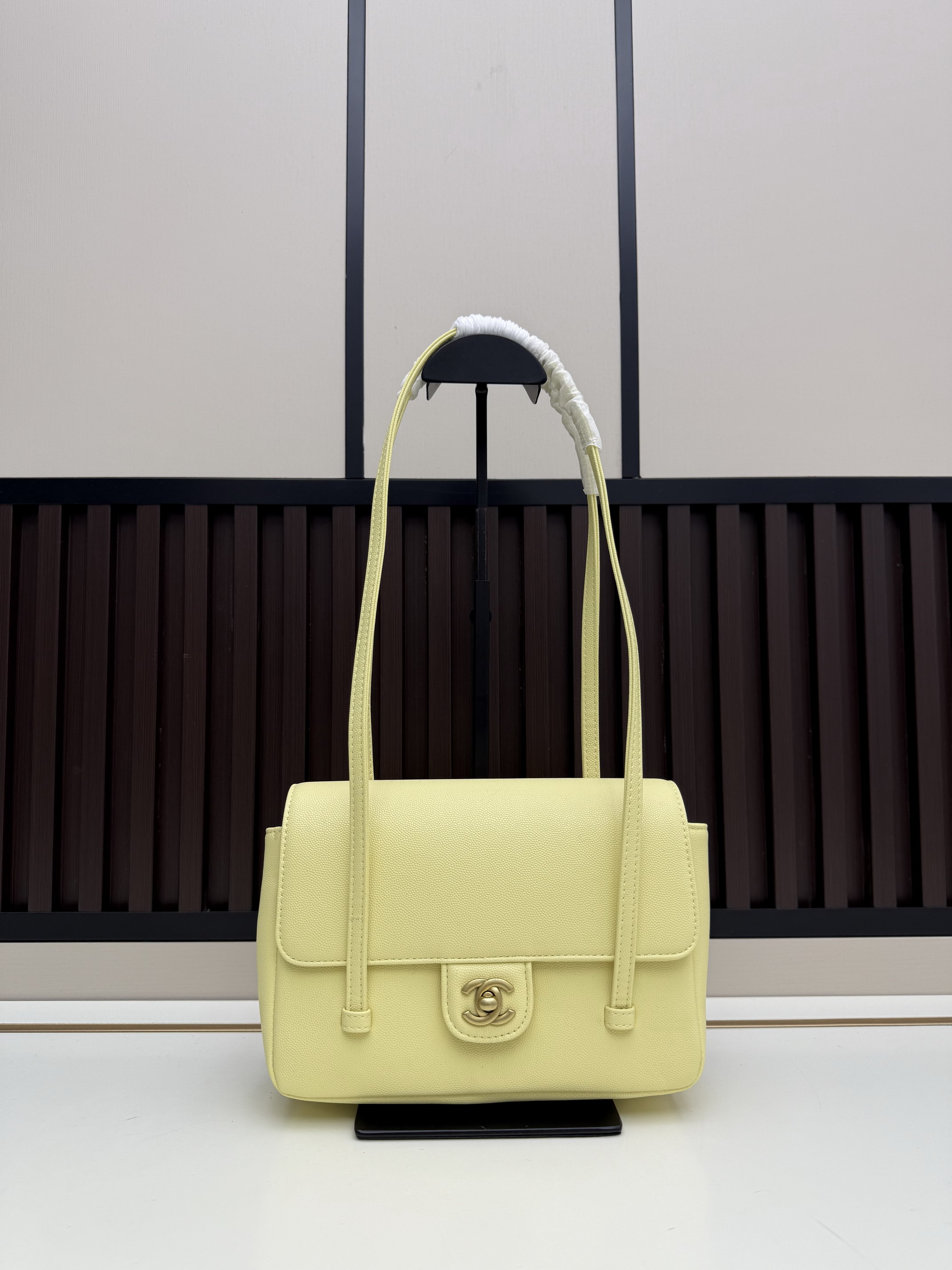 Chanel 026 15x22x7cm jj4