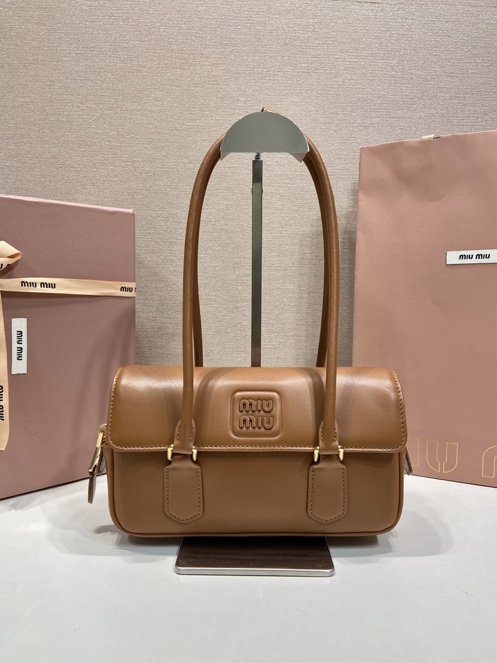 Miu 5BD282 24x11.5x5cm AP2