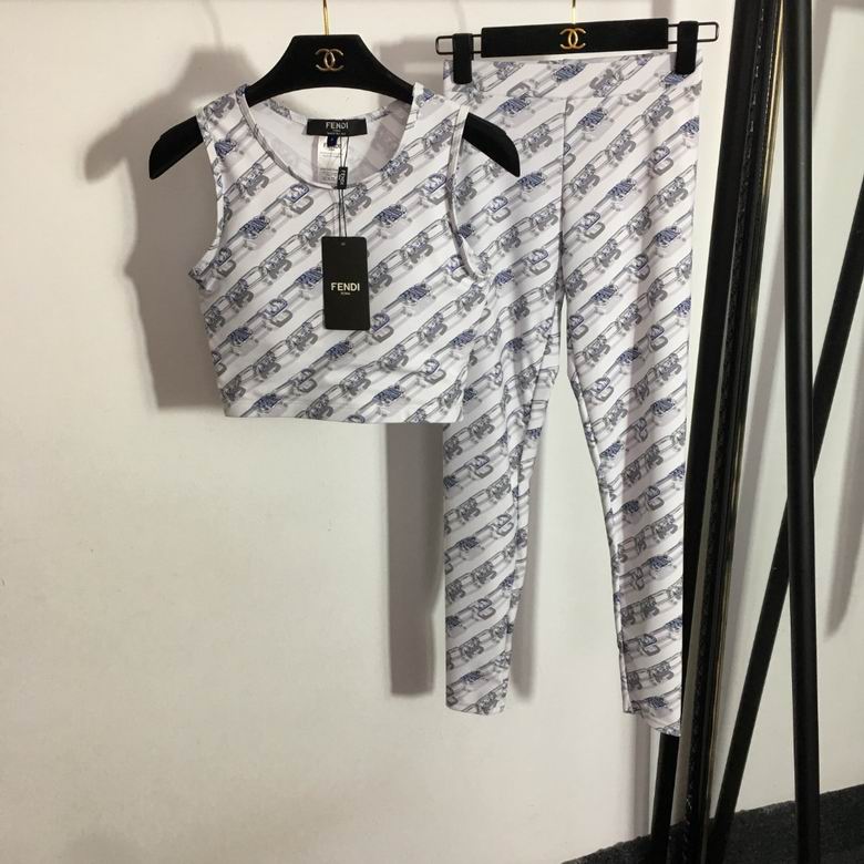Fendi 瑜伽服  0904