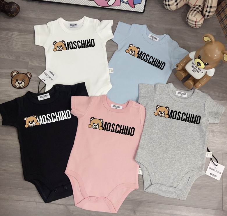 Moschino sz59 66 73 80 85 90 04