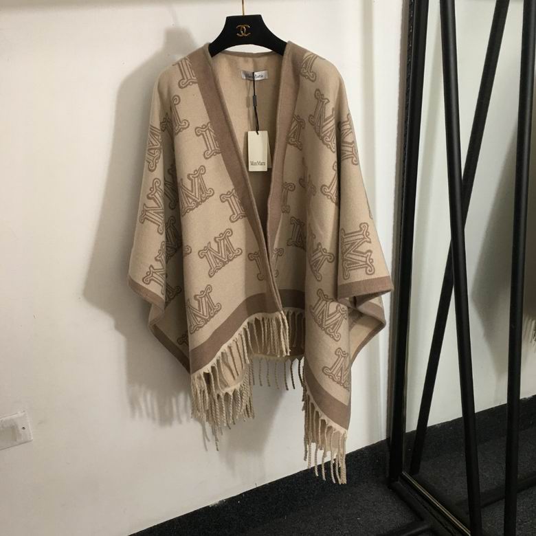 Max Mara Uniform 64