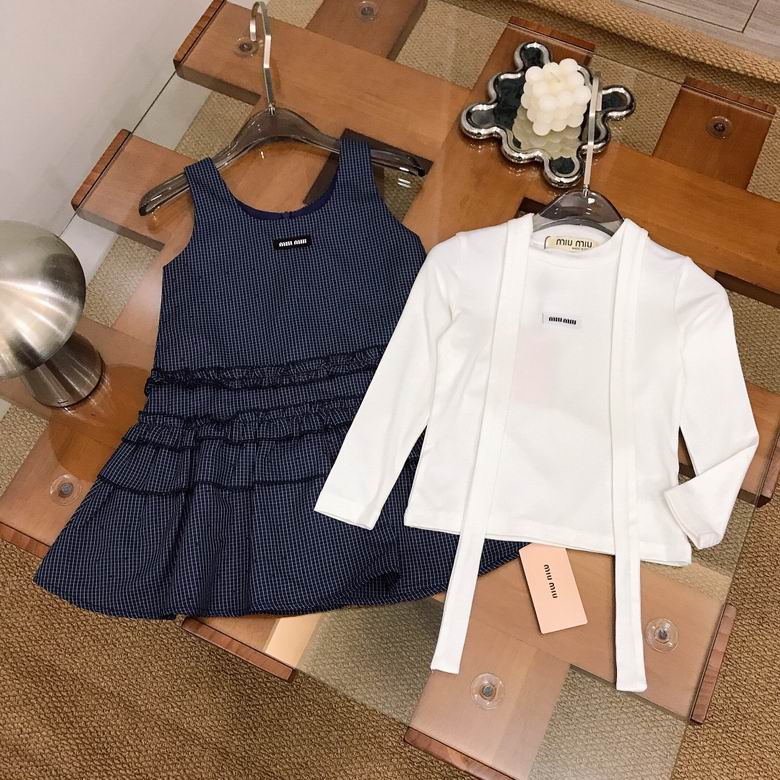 MiuMiu sz110-160 06