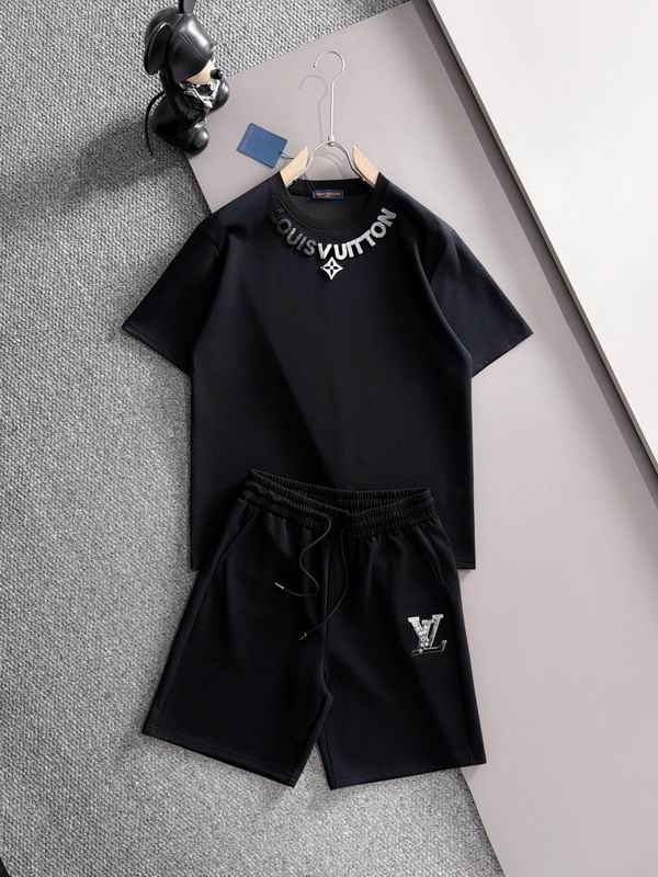 LV 2 Pieces Short omt