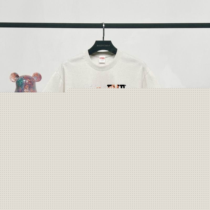 Supreme S-XL tptxD530