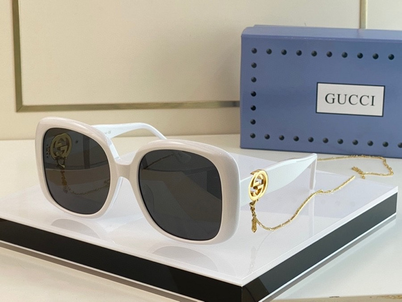 Gucci 太阳镜